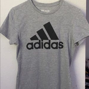 [ADIDAS] THE GO-TO TEE